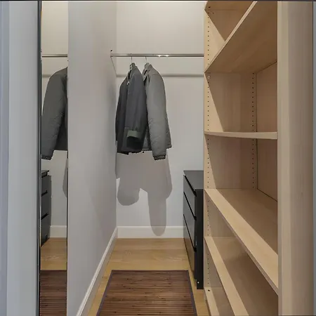 Luxury Design - 10 Minutes From Duomo Apartman Milánó