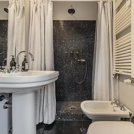 Luxury Design - 10 Minutes From Duomo * Milánó