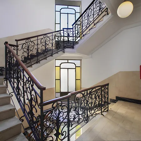 Апартаменты Luxury Design - 10 Minutes From Duomo Милан